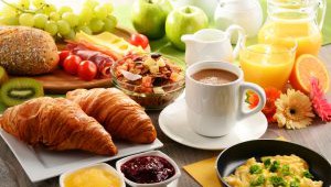 6 อาหารมื้อเช้ายอดนิยม ประโยชน์น้อย แถมยิ่งกินก็ยิ่งอ้วน!!!